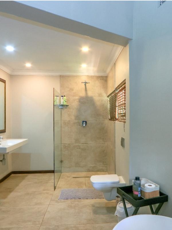 Unit 4 Shower
